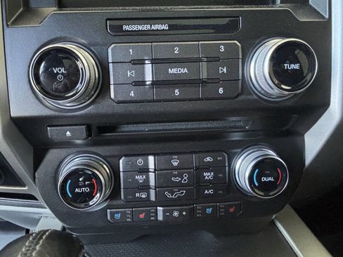 Used 2017 Ford F150 Lariat w/ Equipment Group 502A Luxury image 24