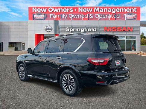 Certified 2023 Nissan Armada SL w/ Midnight Edition Package image 6