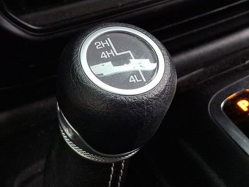 Used 2020 Jeep Wrangler Unlimited Sahara AWD/4WD image 24