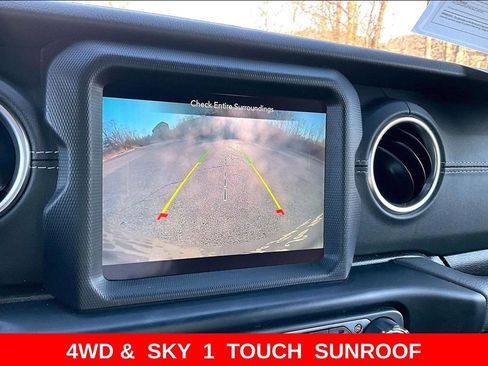 Used 2021 Jeep Wrangler Unlimited Sahara w/ Cold Weather Group image 13