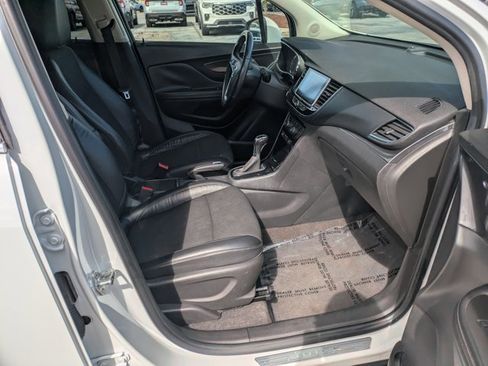 Used 2017 Buick Encore Preferred image 18