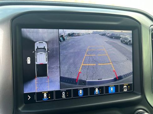 Used 2020 Chevrolet Silverado 3500 LTZ w/ LTZ Premium Package image 27