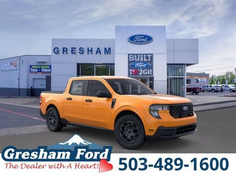 New 2026 Ford Maverick XLT w/ Equipment Group 301A AWD/4WD image 7