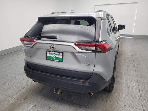 Used 2021 Toyota RAV4 LE FWD image 7