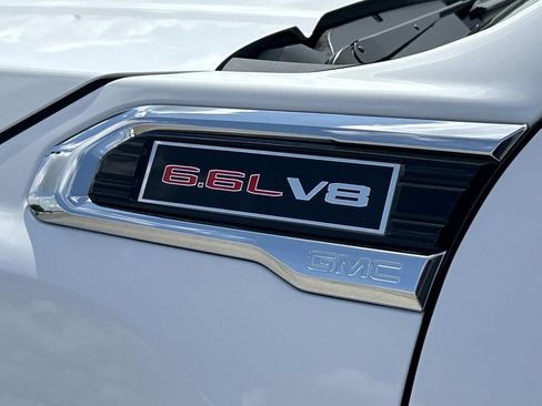 Used 2022 GMC Sierra 2500 Pro w/ Convenience Package RWD image 19