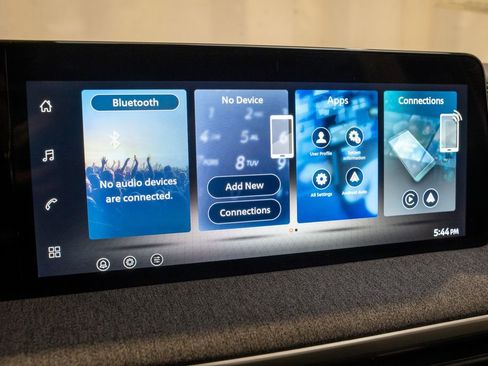 New 2026 Nissan Kicks SV w/ SV Premium Package image 13