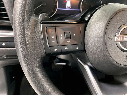 Used 2023 Nissan Rogue SV AWD/4WD image 23