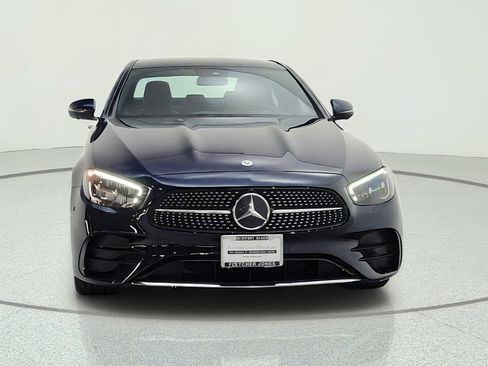 Used 2022 Mercedes-Benz E 350 Sedan image 2