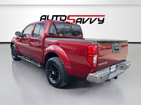 Used 2020 Nissan Frontier SV image 5