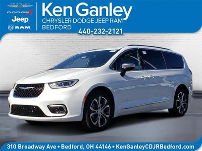 New 2026 Chrysler Pacifica Pinnacle