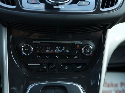 Used 2014 Ford C-MAX Energi SEL w/ Equipment Group 302A image 21