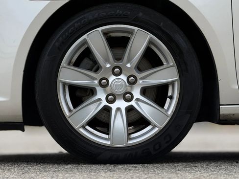 Used 2013 Buick LaCrosse Premium image 30