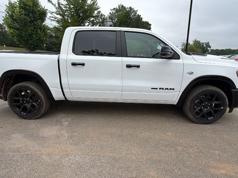 New 2026 RAM 1500 Laramie AWD/4WD image 7