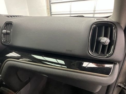 Used 2020 MINI Cooper Countryman S w/ Premium Package image 12