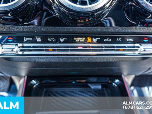 Used 2025 Mercedes-Benz GLA 250 image 40