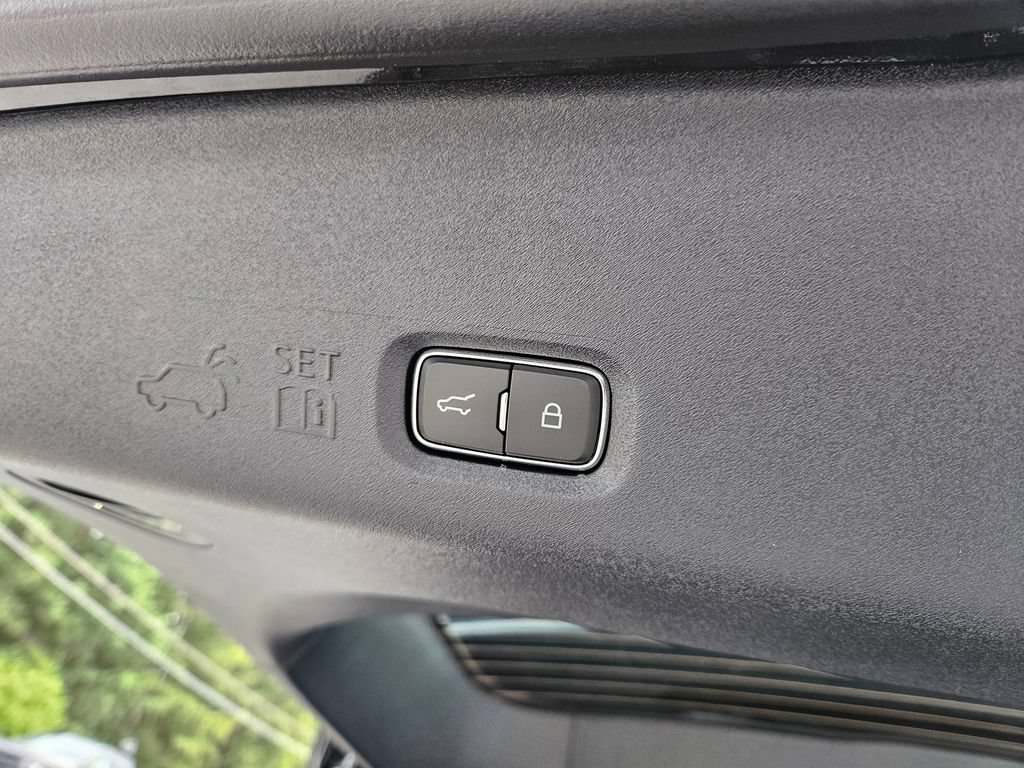 New 2027 Lincoln Navigator Reserve AWD/4WD image 12