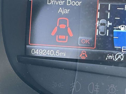 Used 2021 Ford Edge SEL w/ Convenience Package image 23