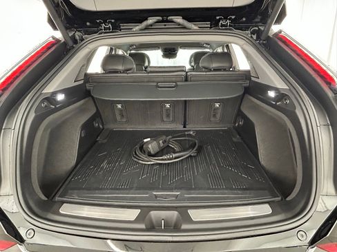 Used 2025 Cadillac Optiq Sport 2 w/ LPO, Floor Liner Package image 38