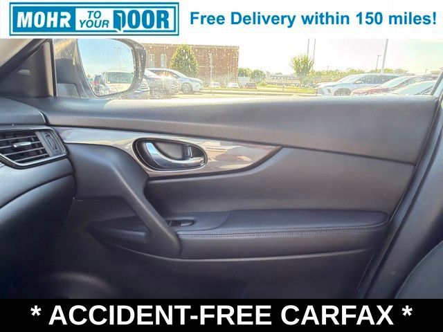 Used 2019 Nissan Rogue SV FWD image 32