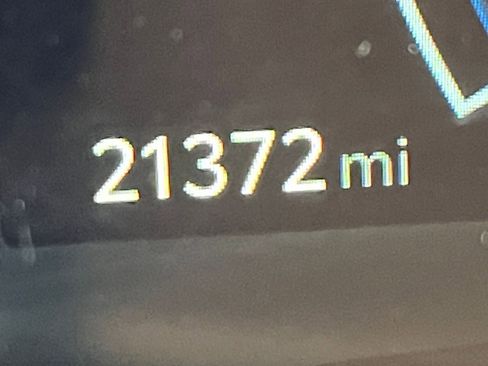 Used 2025 Toyota Camry LE image 39