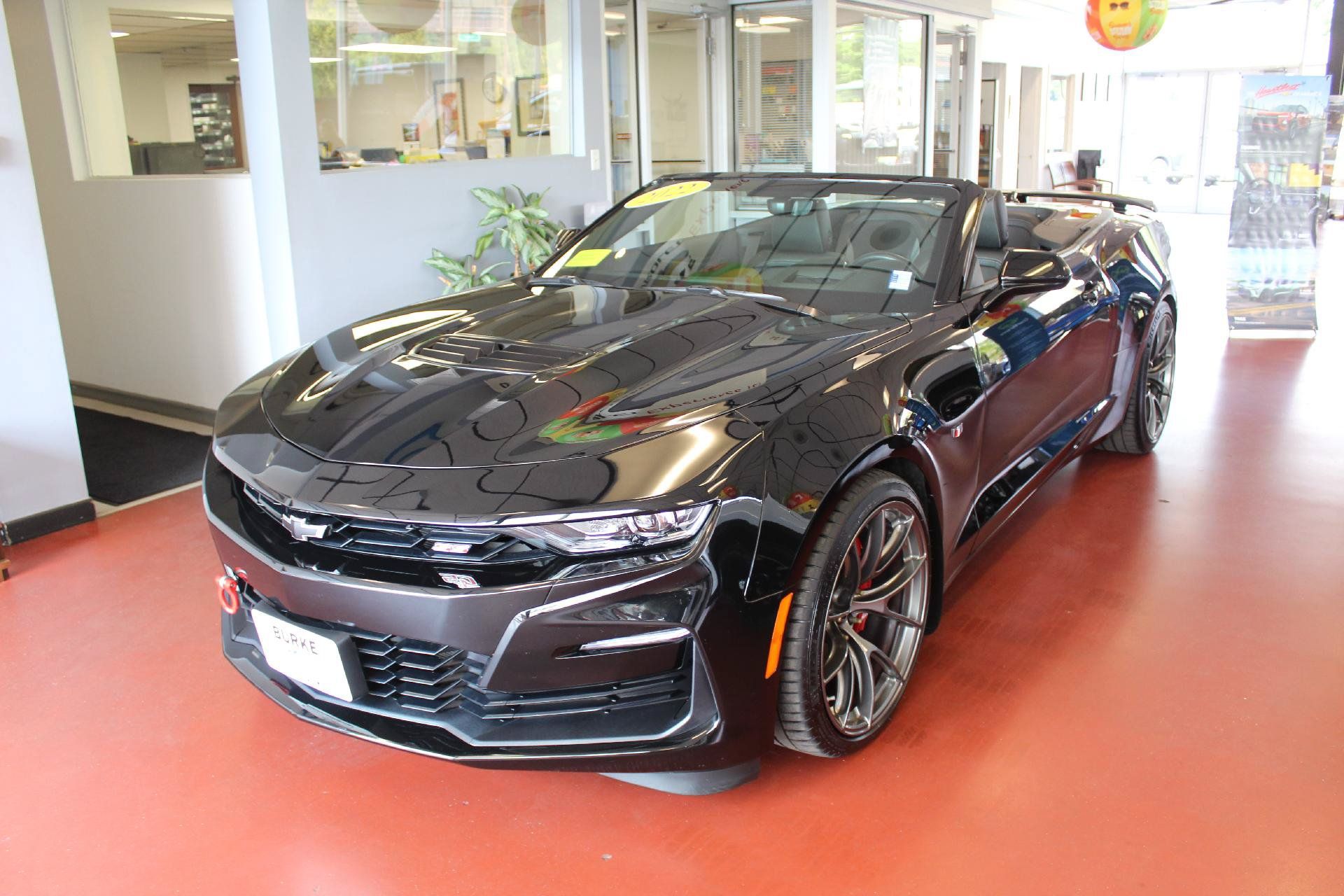 Certified 2022 Chevrolet Camaro SS RWD image 1