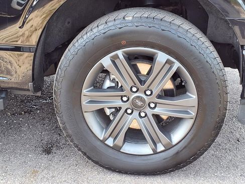 Used 2023 Ford F150 Lariat w/ Equipment Group 502A High image 9