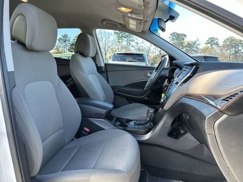 Used 2017 Hyundai Santa Fe Sport image 21