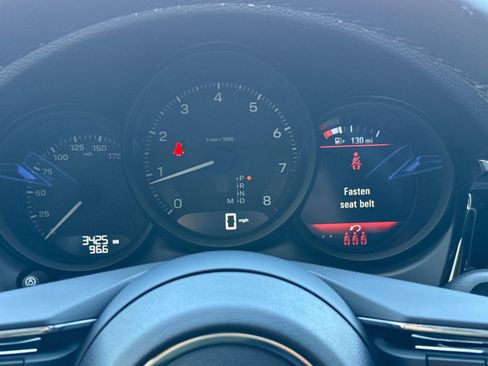 Certified 2026 Porsche Macan AWD/4WD image 29
