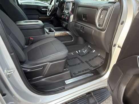 Used 2022 Chevrolet Silverado 1500 RST AWD/4WD image 21