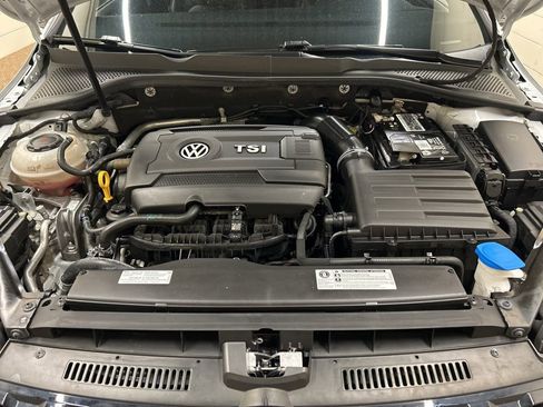 Used 2020 Volkswagen GTI SE FWD image 12
