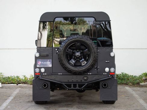 Used 1992 Land Rover Defender 110 image 13