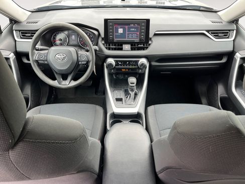 Used 2021 Toyota RAV4 LE AWD/4WD image 10