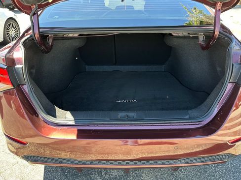 Used 2024 Nissan Sentra SV FWD image 21