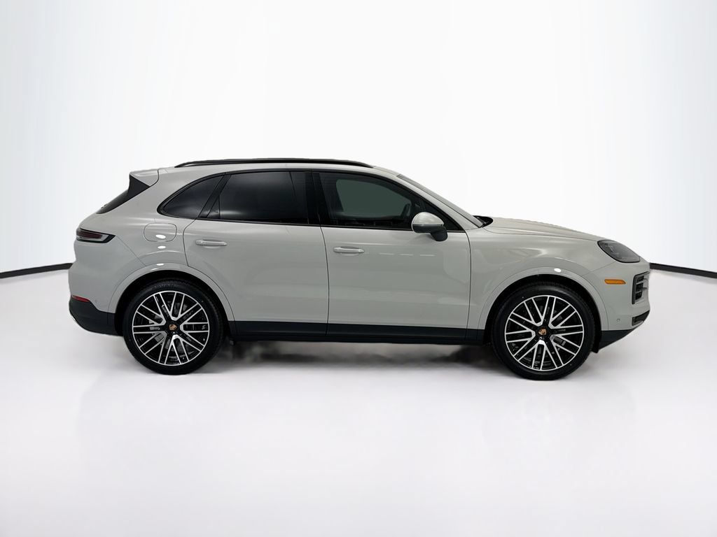 Used 2026 Porsche Cayenne AWD/4WD image 8