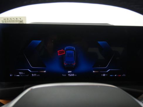 Certified 2025 BMW 330i Sedan RWD image 19
