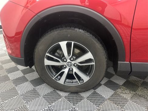 Used 2017 Toyota RAV4 XLE image 12