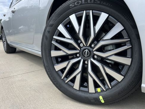 New 2026 Nissan Altima 2.5 SV FWD image 6