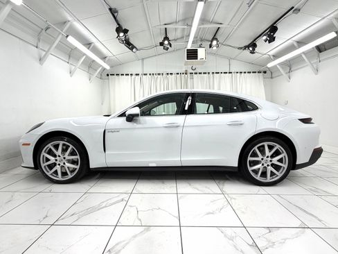 New 2026 Porsche Panamera 4 image 15