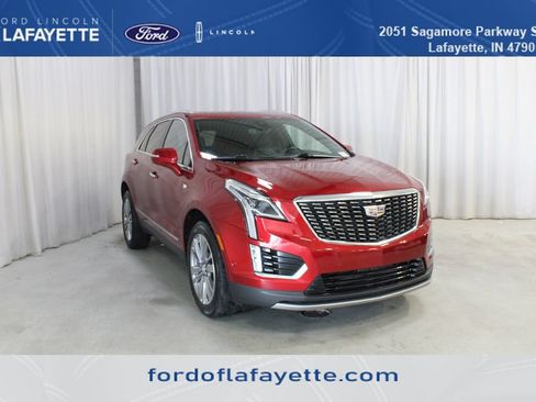Used 2023 Cadillac XT5 Premium Luxury w/ Technology Package AWD/4WD image 1