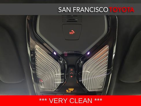 Used 2022 BMW X7 xDrive40i w/ M Sport Package image 31