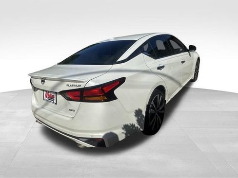 Used 2019 Nissan Altima 2.5 Platinum AWD/4WD image 4