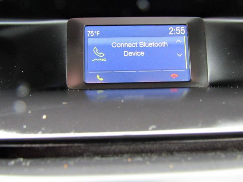 Used 2014 Ford Focus SE FWD image 21