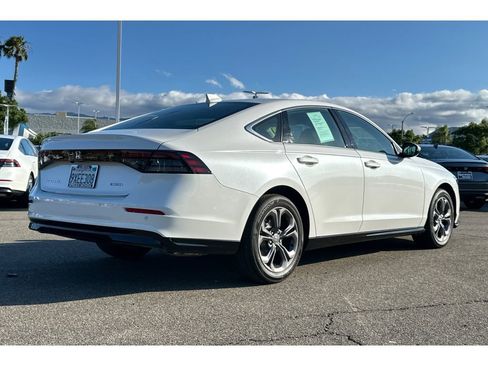 Certified 2025 Honda Accord EX-L image 6