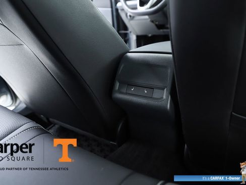Used 2025 Volkswagen Jetta SEL FWD image 37