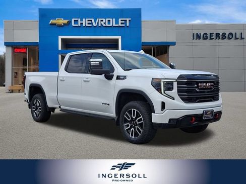Used 2025 GMC Sierra 1500 AT4 w/ Technology Package AWD/4WD image 1