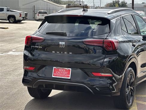 Used 2024 Buick Encore GX Sport Touring w/ Comfort Package image 7