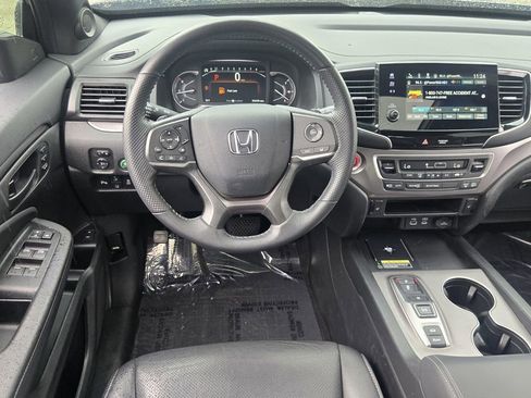 Certified 2024 Honda Passport EX-L image 11