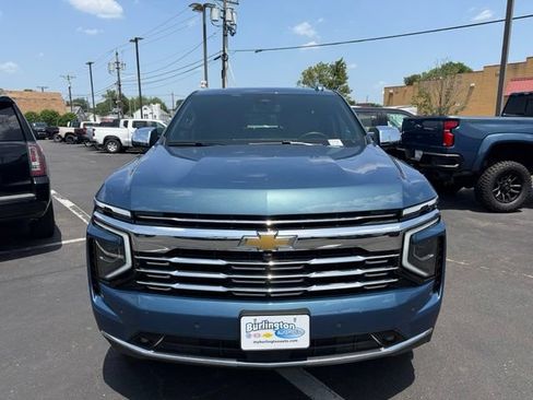 Certified 2025 Chevrolet Tahoe Premier AWD/4WD image 2