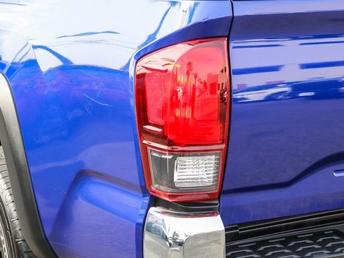 Used 2023 Toyota Tacoma SR5 w/ SX Package image 11