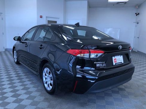 Used 2025 Toyota Corolla LE image 5